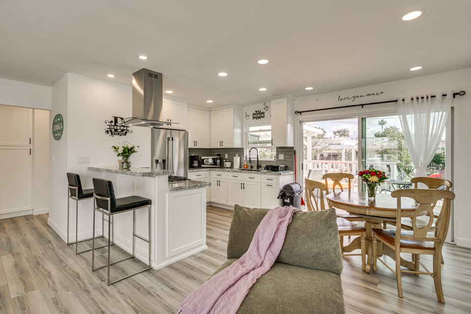 'Breeze by the Marina' Chula Vista Getaway! House in National City