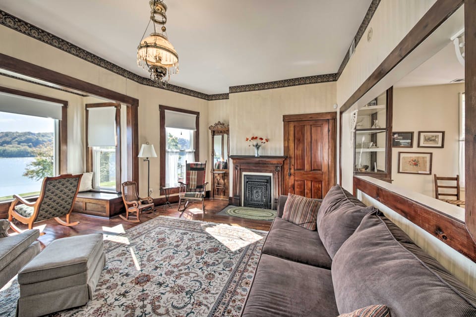 1872 Bethlehem Home w/ View of Ohio River! House in Indiana