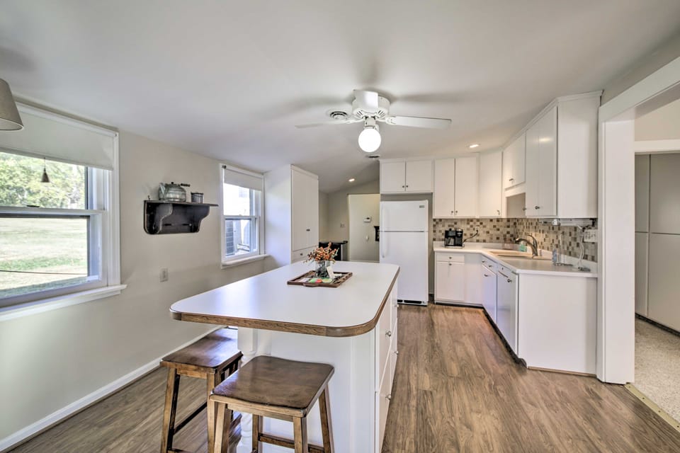 1872 Bethlehem Home w/ View of Ohio River! House in Indiana