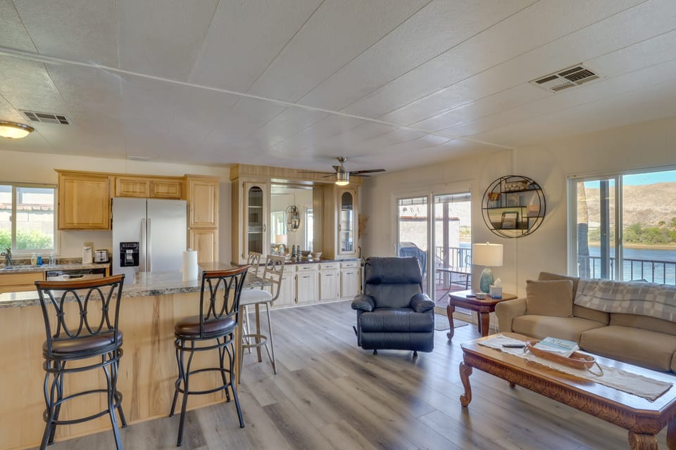 Riverfront Bullhead City House w/ Balcony! House in Bullhead City