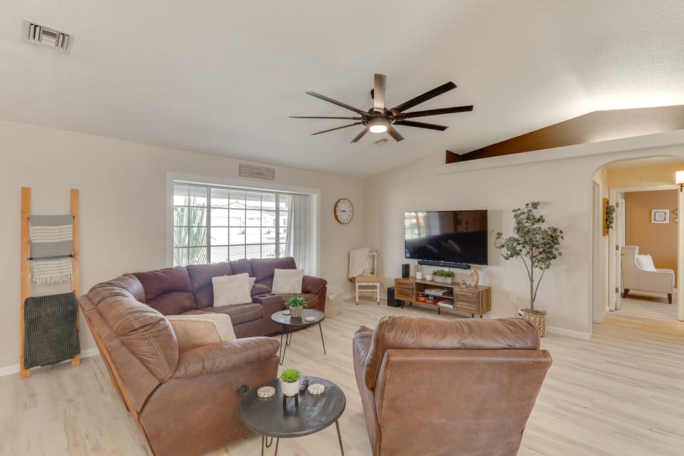 Hot Tub & Lake Views: Lake Havasu City Oasis House in Lake Havasu City