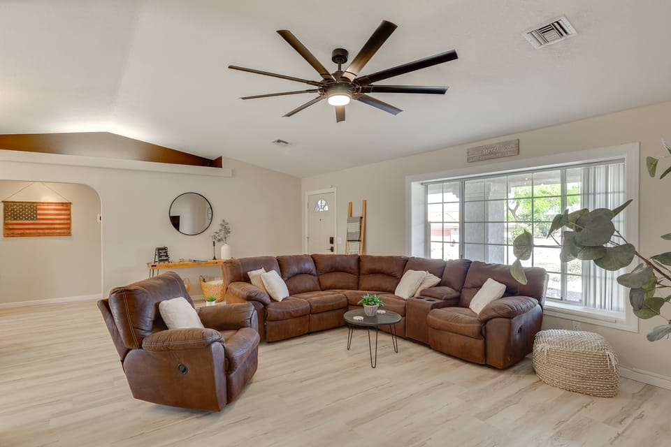 Hot Tub & Lake Views: Lake Havasu City Oasis House in Lake Havasu City