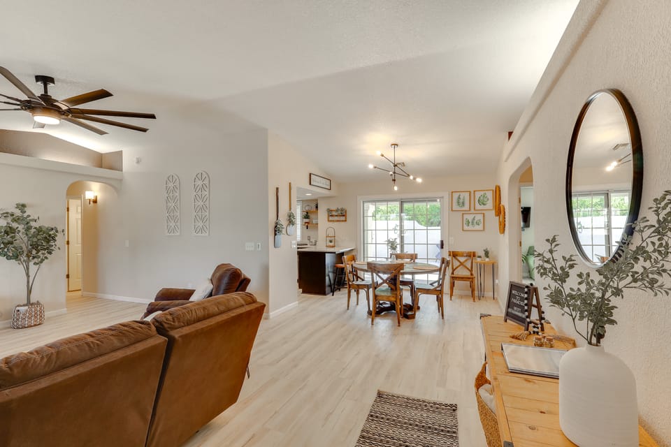 Hot Tub & Lake Views: Lake Havasu City Oasis House in Lake Havasu City