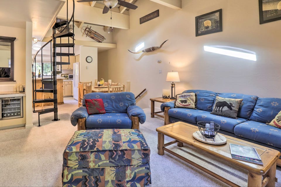 1 Mi to Diamond Peak Skiing: Incline Village Condo Apartment in Incline Village