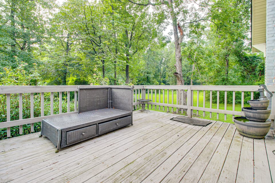 Hike & Bike On-Site: Burgaw Apt - 4 Mi to River Apartment in North Carolina