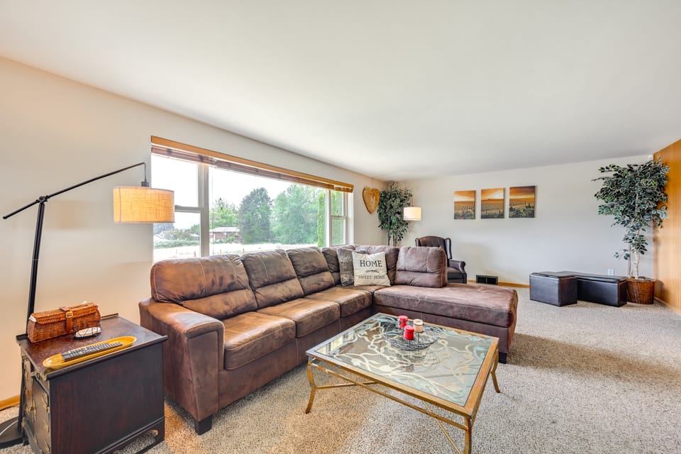 Family-Friendly Yakima Escape w/ Yard & Pool! House in Yakima