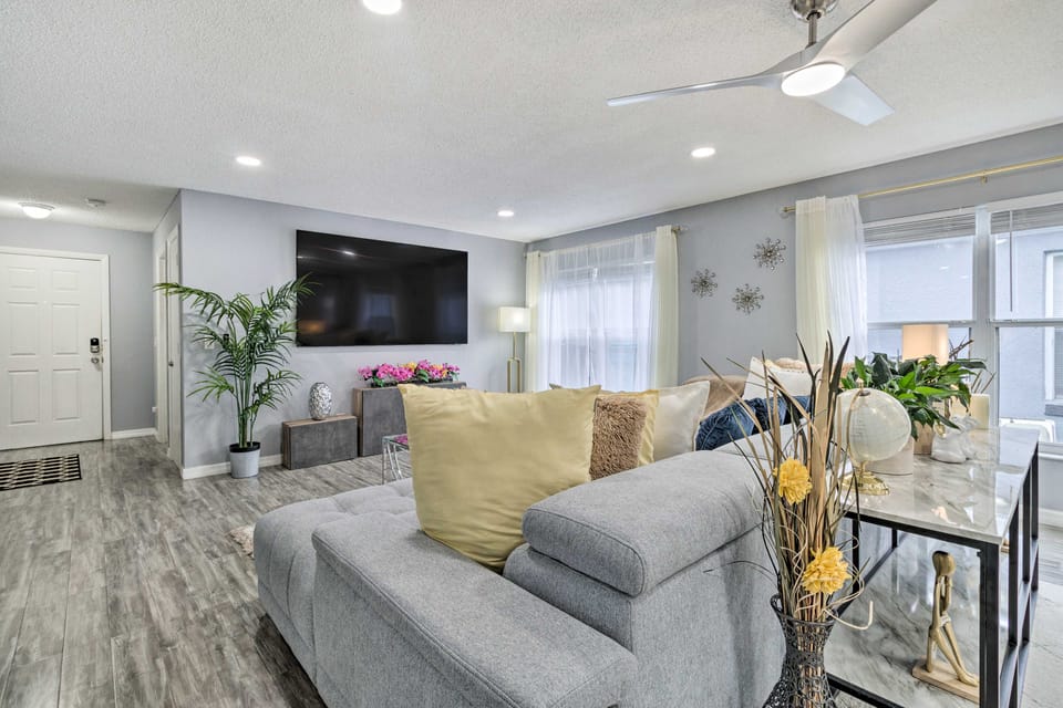 Chic Orlando Family Getaway w/ Fenced Yard! House in Pine Hills