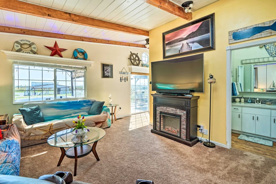 Bethel Island Retreat w/ Private Boat Slip! House in San Francisco Bay Area