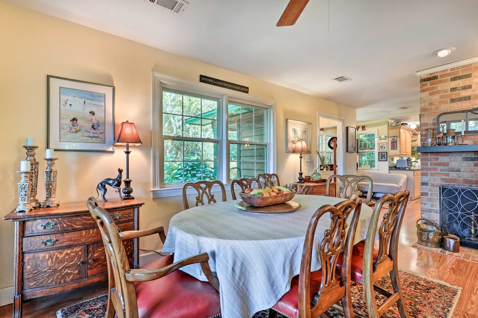 Rustic Beaufort Home w/ Stunning Marsh Views! House in Beaufort