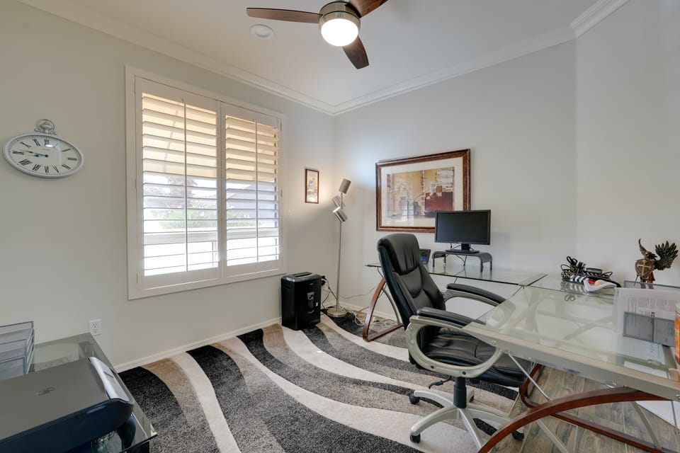 Close to Golf! Sunlit Surprise Escape w/ Casita House in Sun City Grand