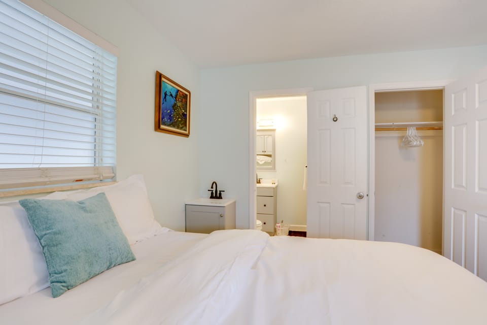 Pet-Friendly Stuart Studio < 3 Mi to Downtown! Apartment in Jensen Beach