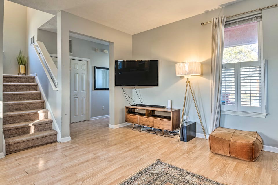 Cozy Indianapolis Home w/ Private Hot Tub! House in Indianapolis