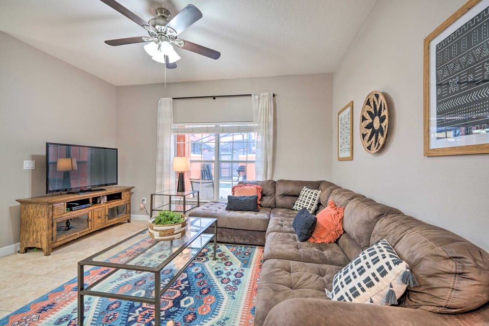 Private Pool & Lanai: Resort Townhome in Kissimmee Apartment in Four Corners