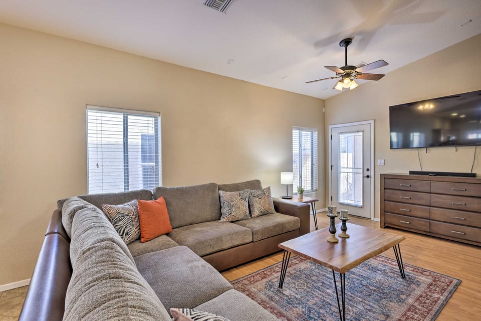 'Stonebridge River Home' in Gated Community! House in Bullhead City