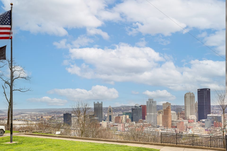 3 Mi to Dtwn! Family-Friendly Mt Washington Home House in Pittsburgh