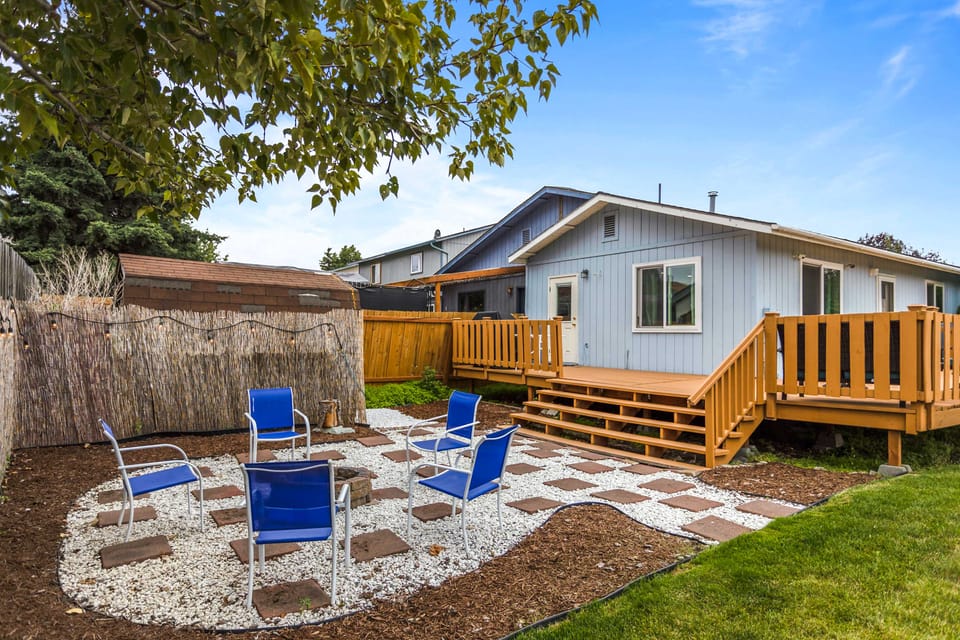 Updated Townhome: Near Airport & Shopping! Apartment in Anchorage