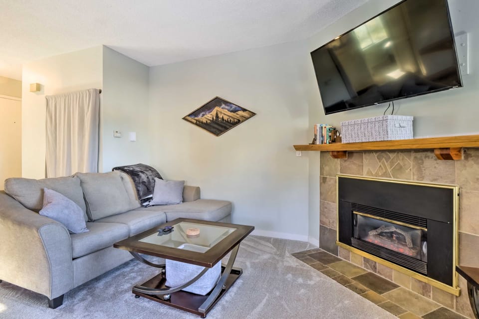 4 Mi to Keystone Resort: Dillon Condo w/ Patio Apartment in Summit County