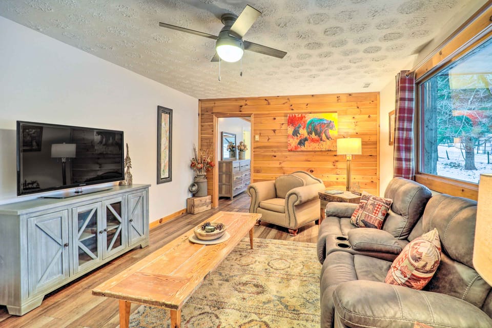 Mountain Retreat < 4 Mi to Downtown Boone! Apartment in Brushy Fork