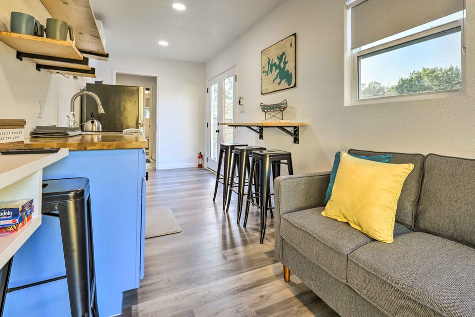 Canyon Lake Retreat w/ Pool ~ 2 Mi to Lake House in Canyon Lake