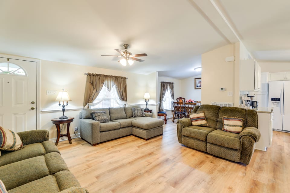 Cozy New Bern Getaway < 2 Mi to Trent River! House in New Bern