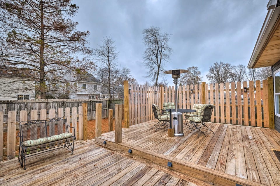 Luxe Lyndon Home < 11 Mi to Dtwn Louisville! House in Jefferson County