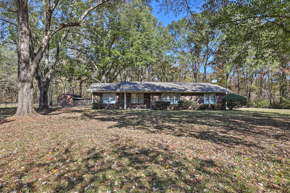 Updated Royal Retreat on 5 Acres: 'Hidden Creek' House in Garland County