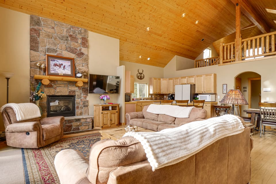 Fairplay Cabin w/ Mountain Views! House in Park County