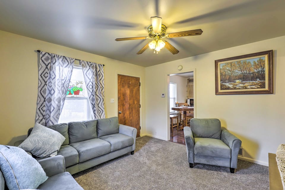 Cozy Helper Home w/ Fenced Yard, Pets Welcome House in Utah
