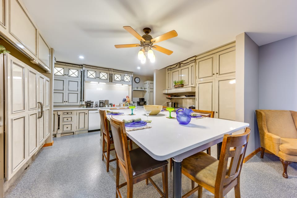 The Vista (Unit A) at Deer Ridge Estate Villa in Kansas