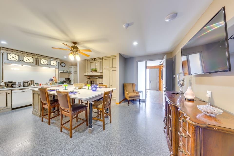 The Vista (Unit A) at Deer Ridge Estate Villa in Kansas