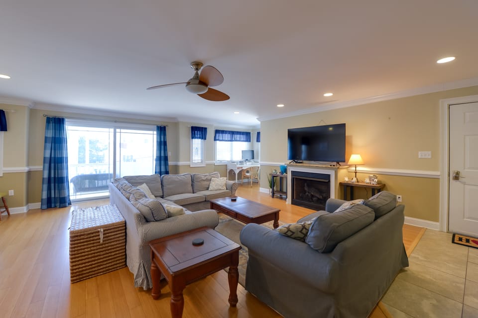 Spacious Wildwood Townhome w/ Covered Balcony Apartment in North Wildwood
