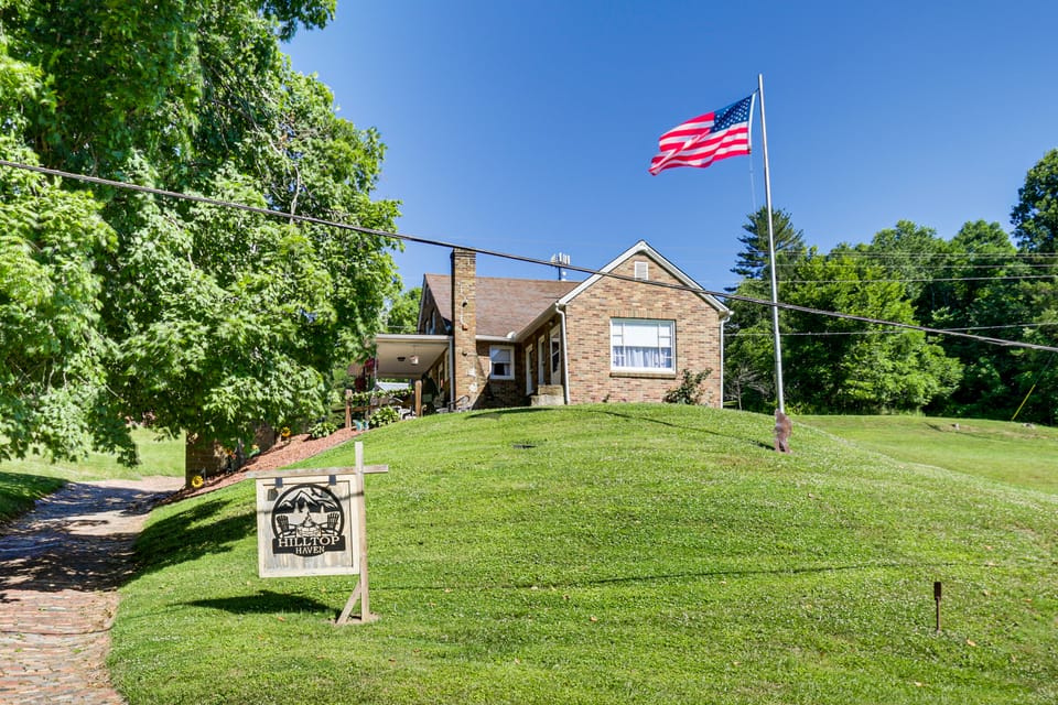 Game Room + Patio: Hilltop Home in Hocking County House in Ohio