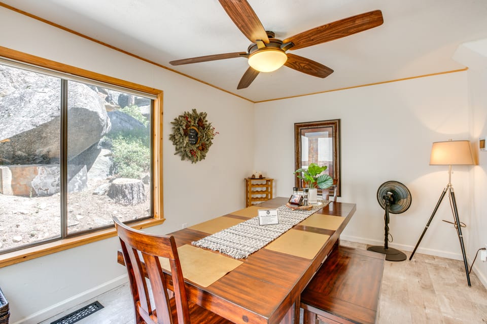 2 Mi to Heavenly Mtn Resort: Retreat w/ Sauna! Apartment in Round Hill Village