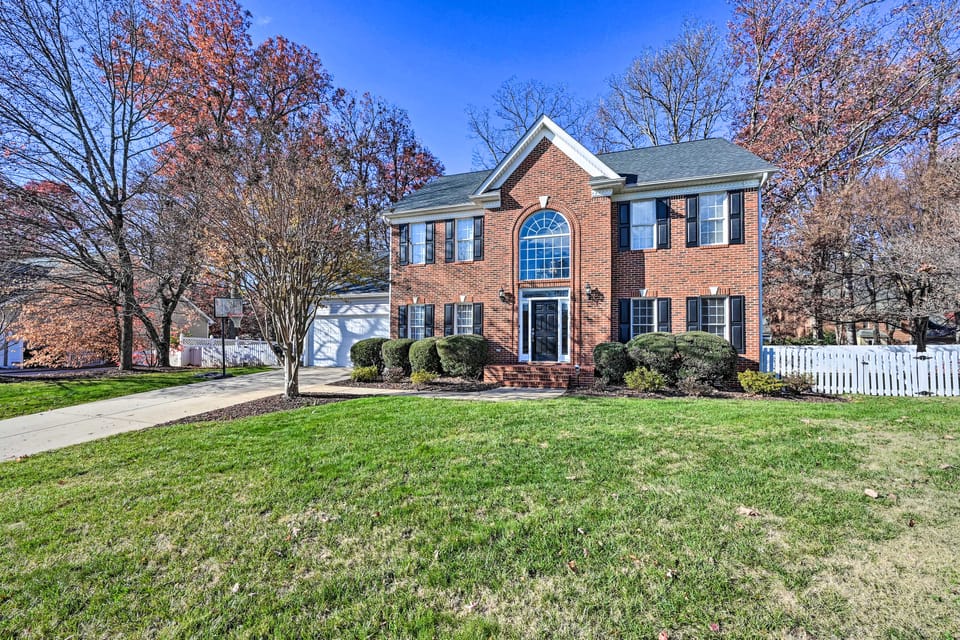 Tranquil Greensboro Home w/ Fire Pit! House in Greensboro