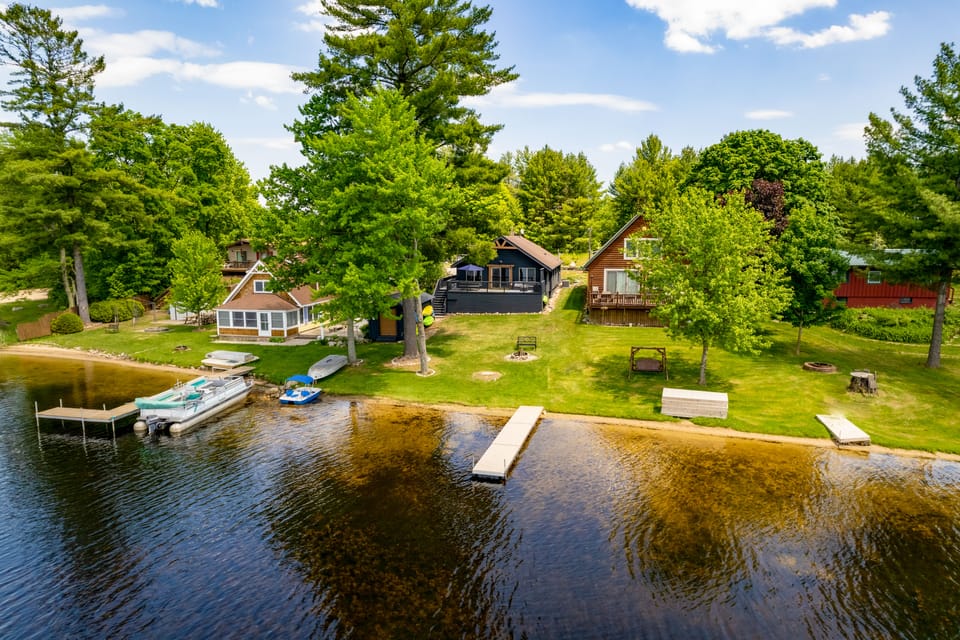 Diamond Lake Waterfront Cabin w/ Deck + Dock! House in Michigan
