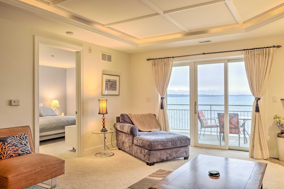 Beachfront Traverse City Resort Condo w/ Pool Apartment in Michigan