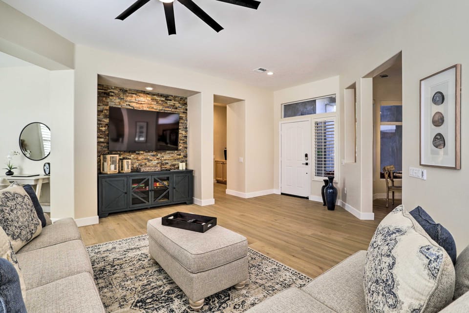 Pool Access: Mtn-View Palm Desert Home! House in Southern California
