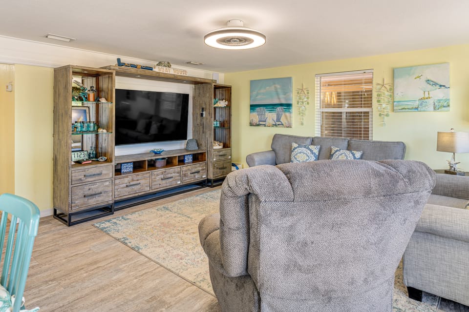 Little Gasparilla Home: Walk to Beaches! House in Little Gasparilla