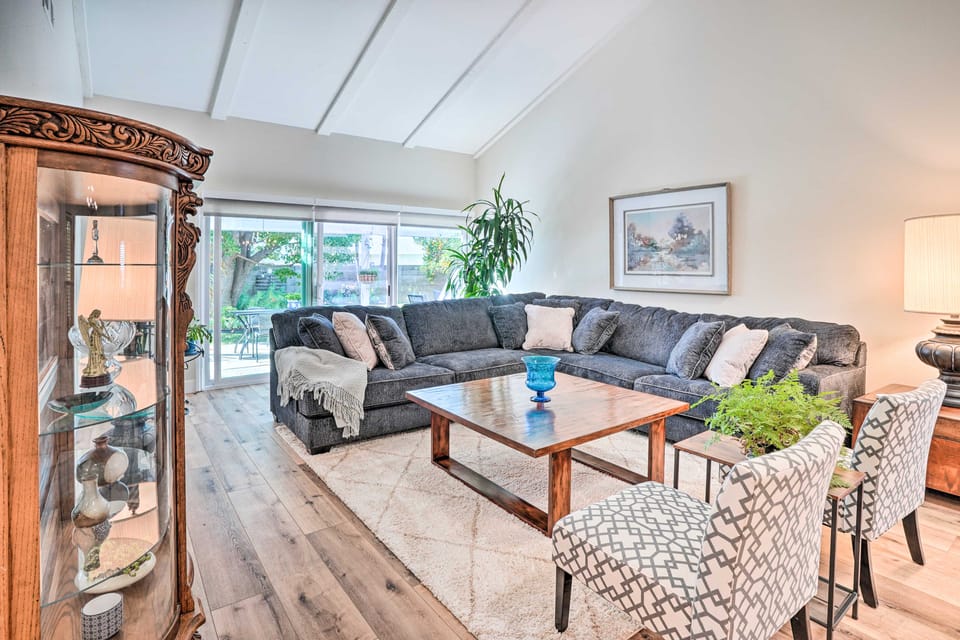 Chic Fountain Valley Getaway Near Theme Parks House in Fountain Valley