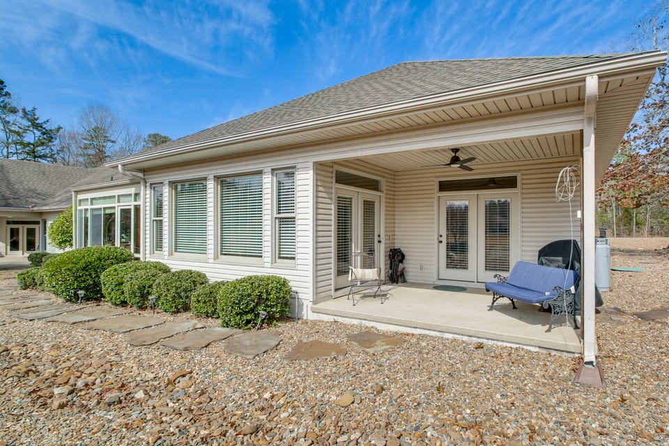 Hot Springs Village Escape on Isabella Golf Course Apartment in Arkansas