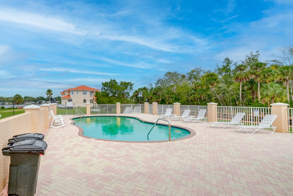 Resort Perks: Family Gem w/ Homosassa River Access Apartment in Homosassa