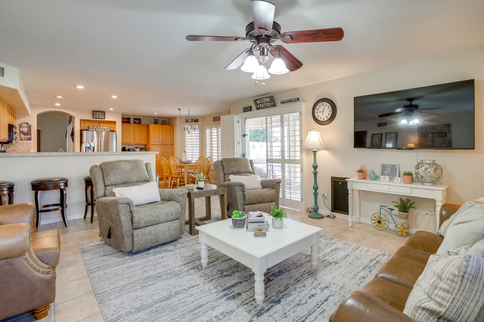 1 Mi to Surprise Stadium! Home w/ Patio & Hot Tub House in Surprise