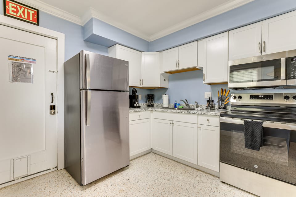 Walk to Beaches & Gulf: Indian Rocks Beach Duplex! Apartment in Indian Rocks Beach