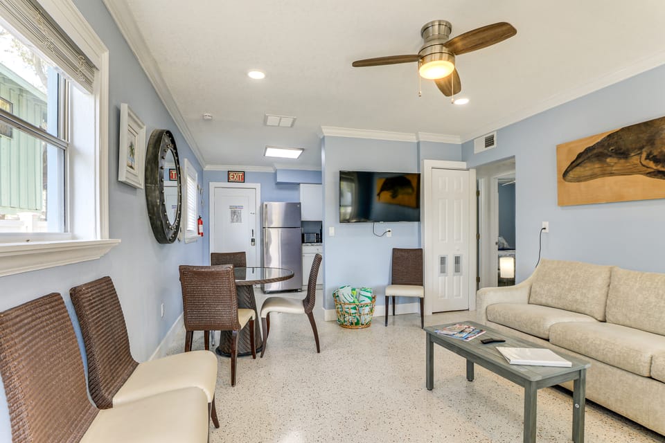 Walk to Beaches & Gulf: Indian Rocks Beach Duplex! Apartment in Indian Rocks Beach