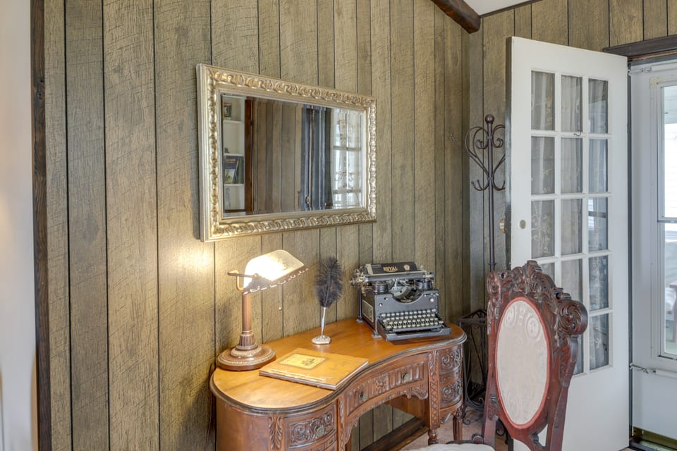 Historic Alexandria Home w/ Private Yard! House in Indiana