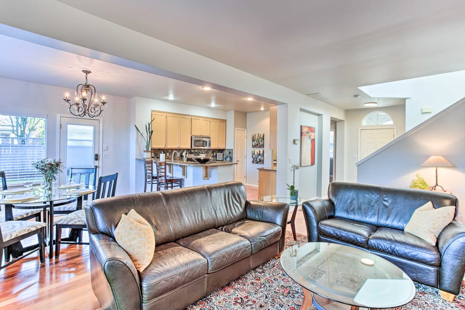 Tacoma Home w/ Garden + Pond ~ 3 Mi to Beach! House in Federal Way