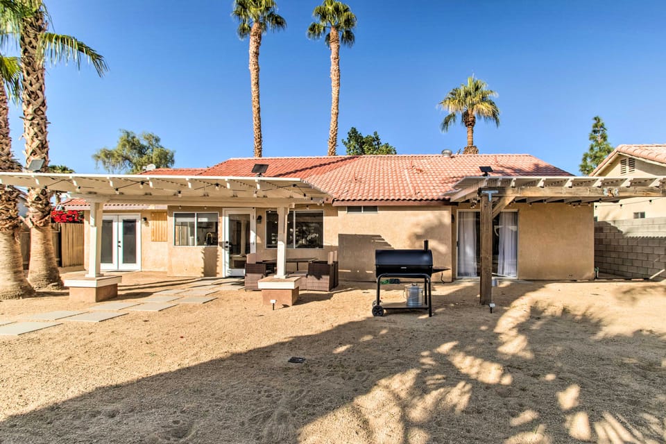 2 Mi to Coachella: Indio Getaway w/ Outdoor Oasis! House in La Quinta