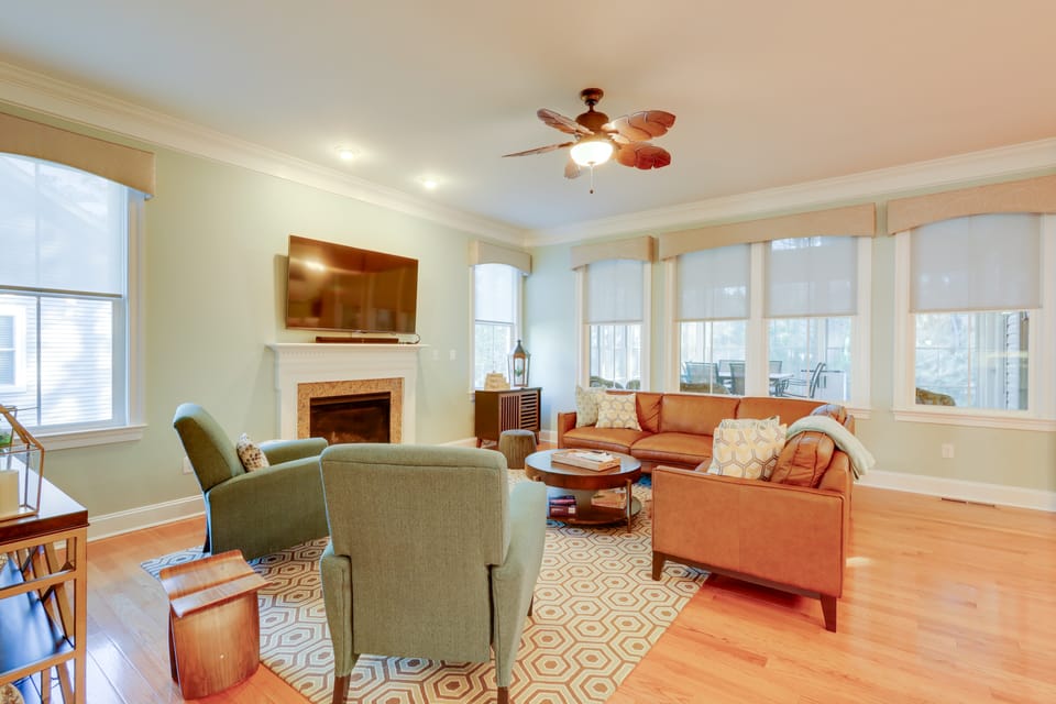 6 Mi to Bethany Beach: Family Home w/ BBQ & Yard House in Sussex County