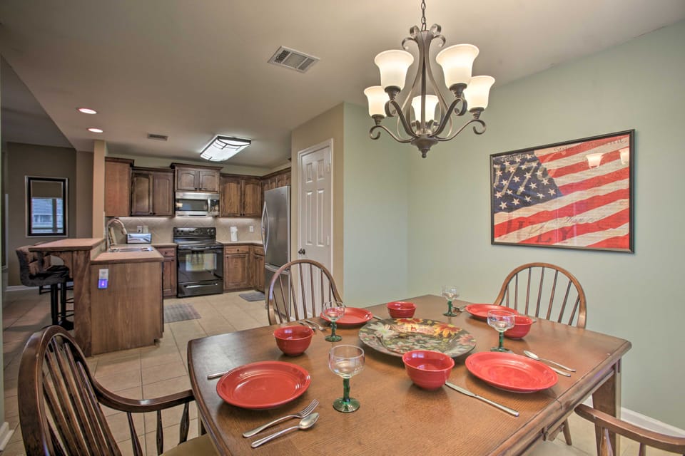 Charming Louisiana Home - 21 Mi to LSU! House in Mississippi