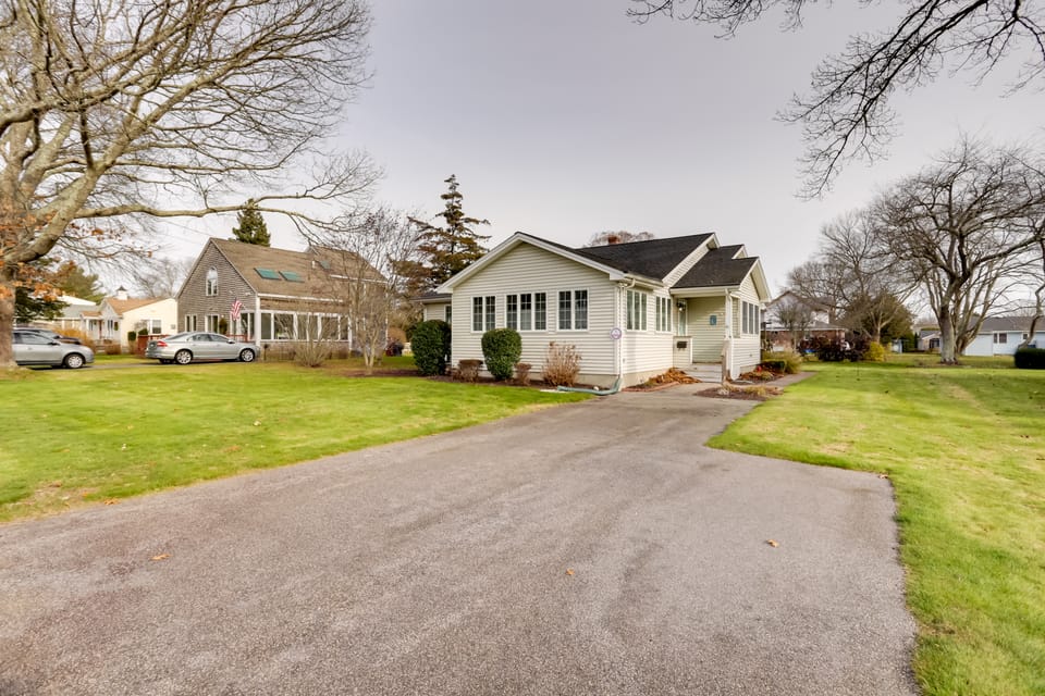 Westerly Retreat ~ 1/4 Mi to Private Beach! House in Misquamicut